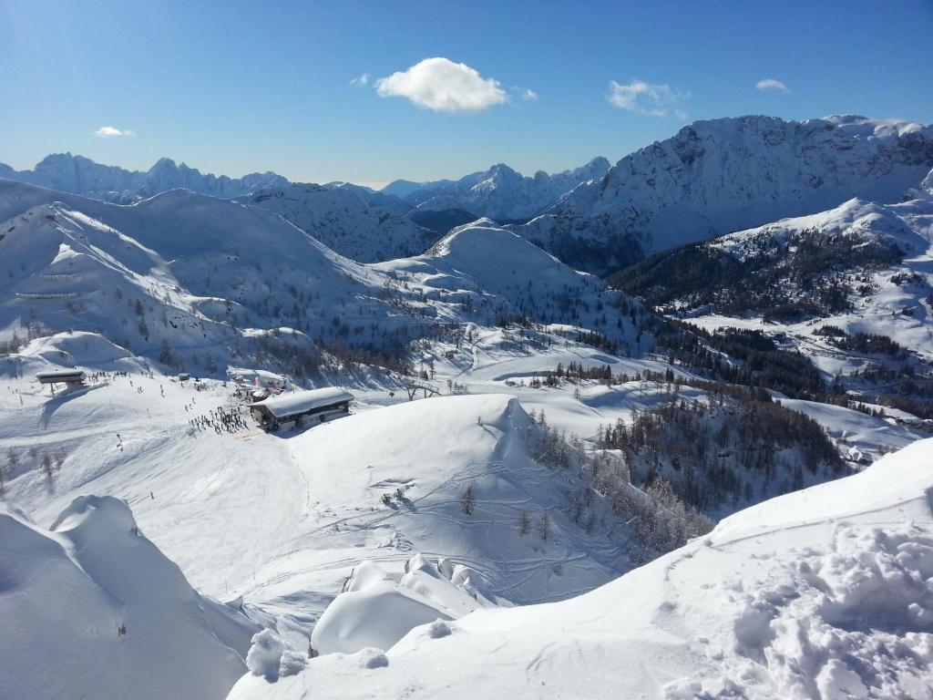 Enzianbrenner Hotell Jenig Exteriör bild